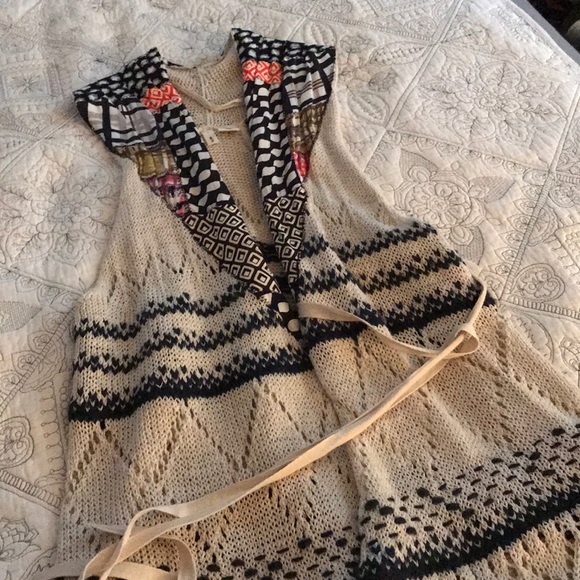 Anthropologie sweater vest - Picture 1 of 4